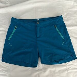 Title Nine Rogue shorts - 5” (Blue)